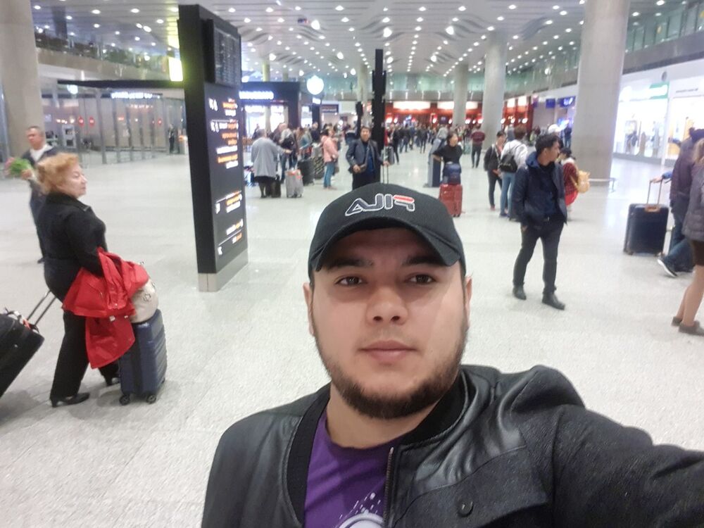  16680594  Farrux, 38 ,    New York City