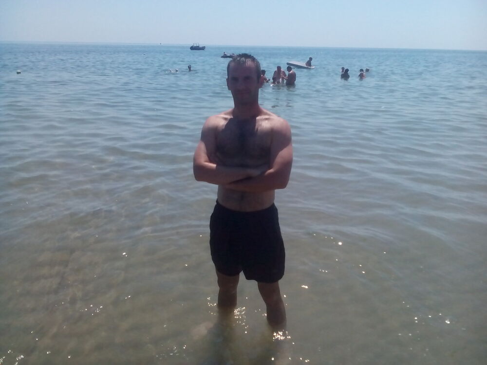  ,   Aleksei, 42 ,   ,   , c 