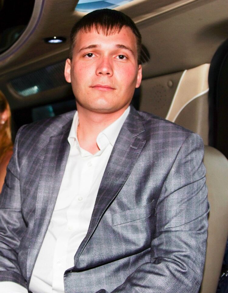 ���� 9813904 ������� ����, 40 ���, ���� ���������� � �����-����������