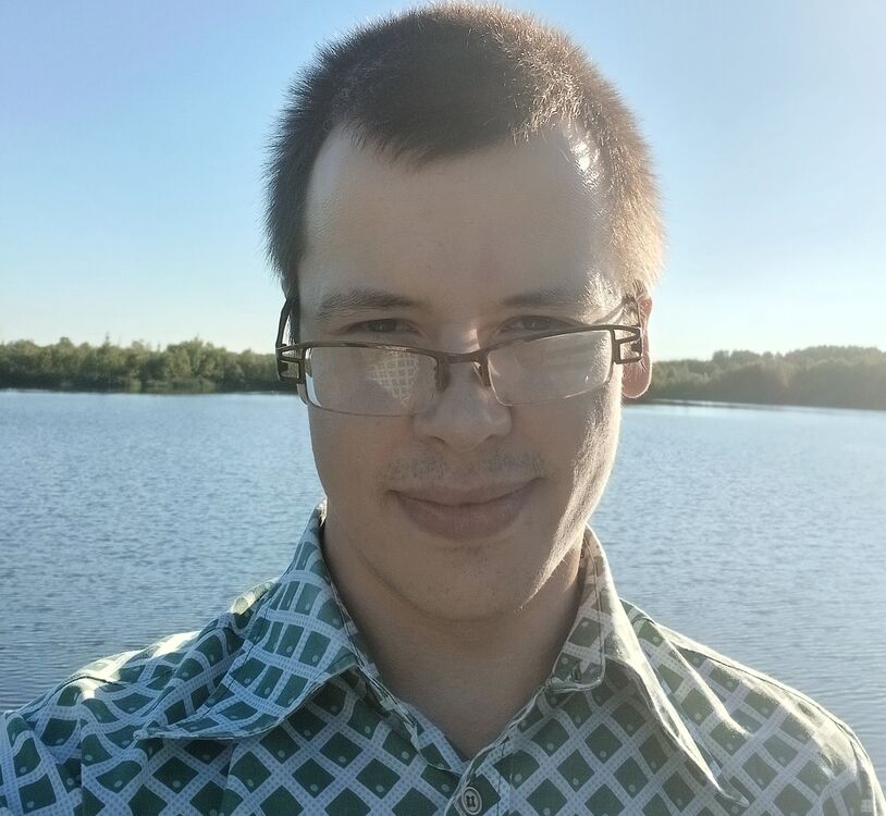  ,   AlexW, 33 ,   ,   , c 