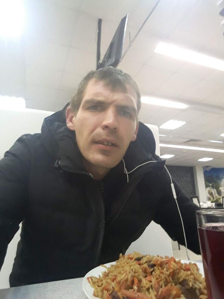  27428684  , 37 ,    