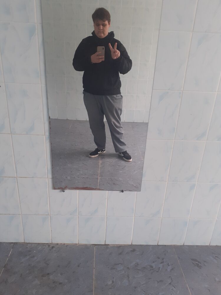  42638594  Big G, 21 ,    