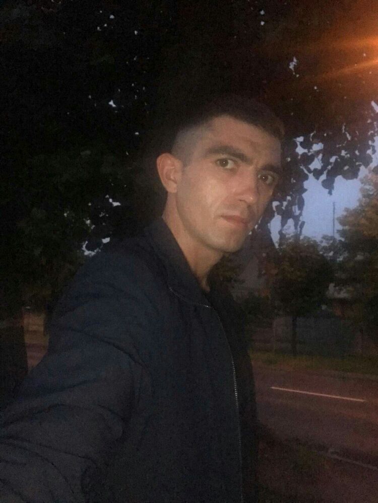  ,   Pavel, 32 ,   ,   