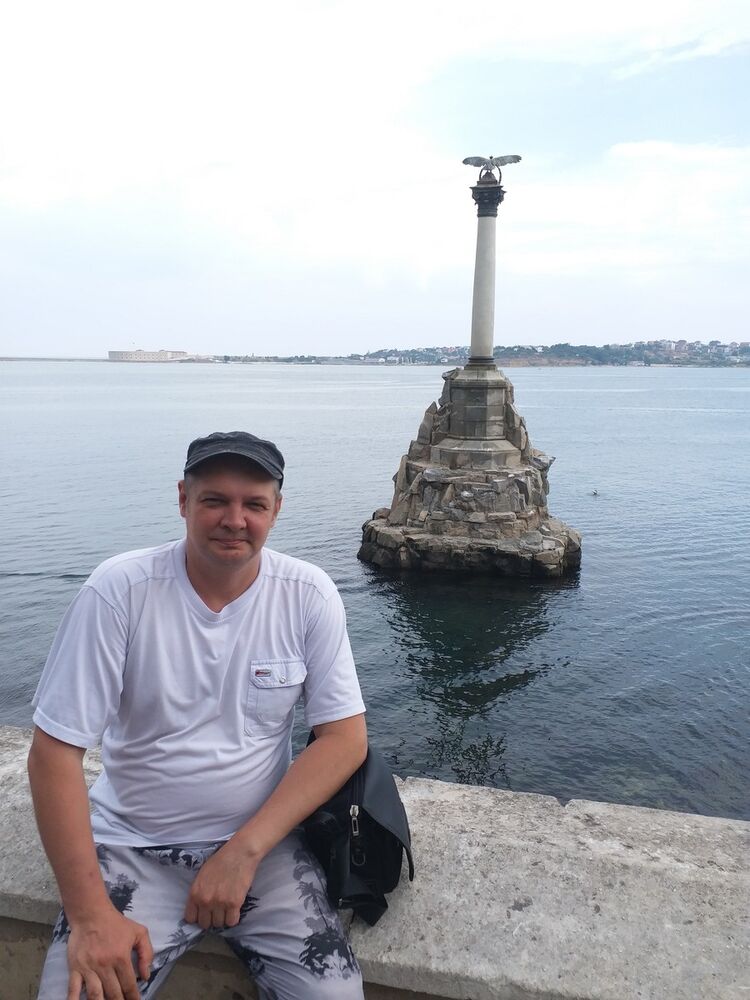  18872244  , 49 ,    -