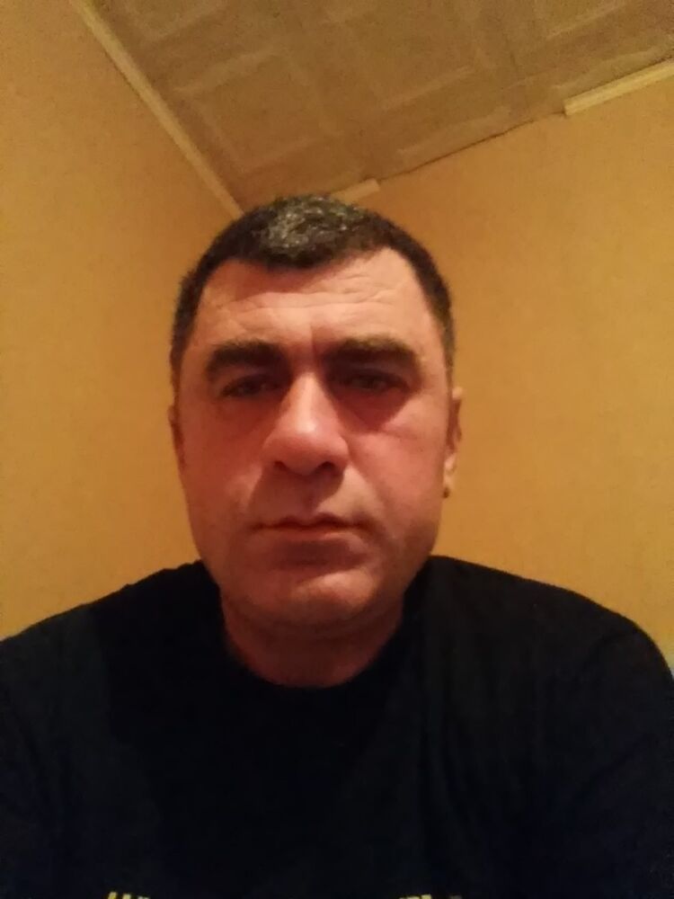  18377664  Maxo gruzin, 45 ,    