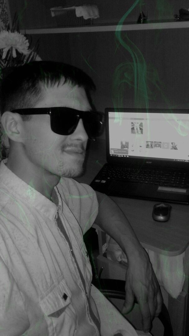  12823764  Sega, 33 ,    