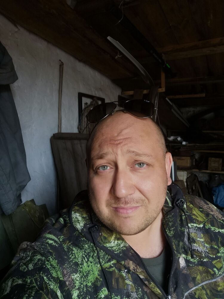  46358884  , 42 ,    