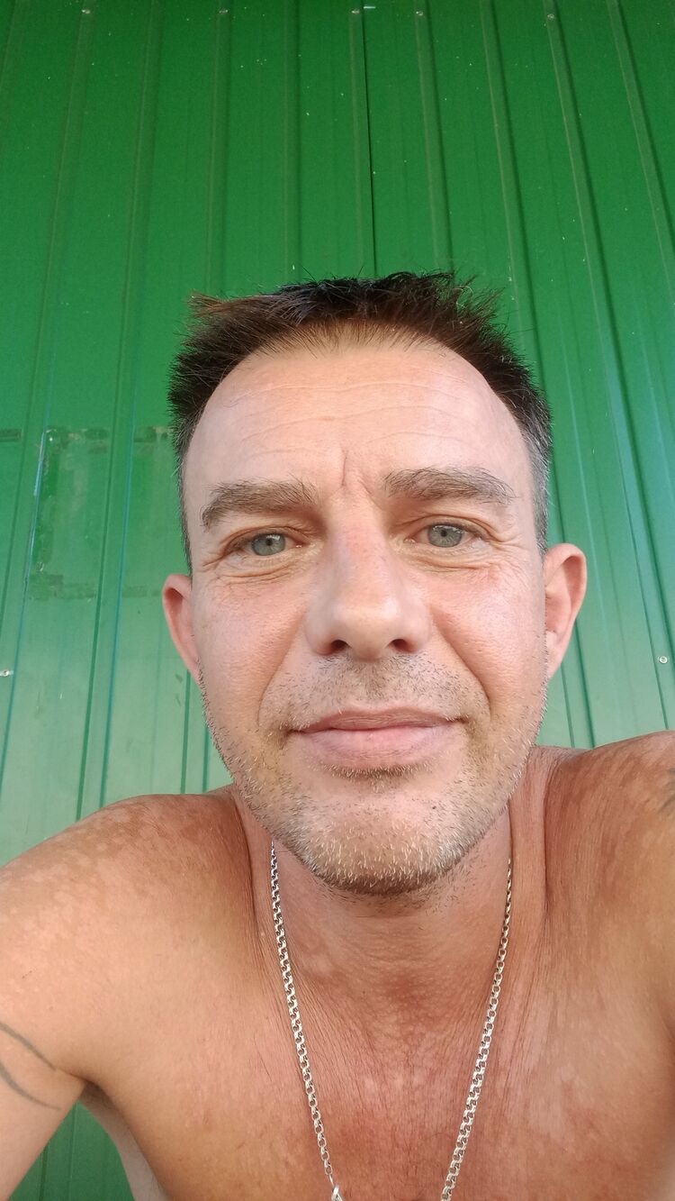 46641854  , 43 ,    