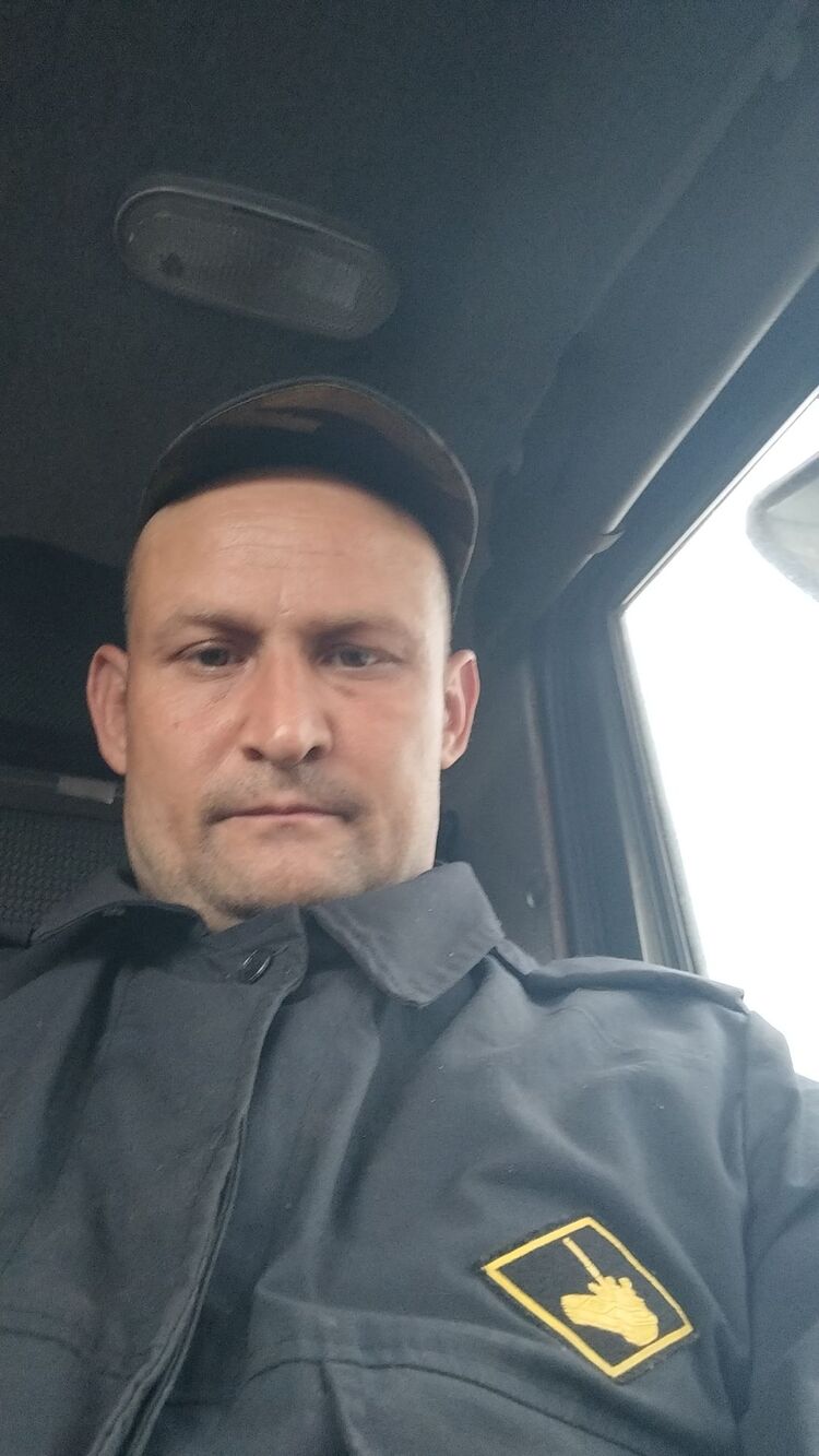  35370964  , 42 ,    