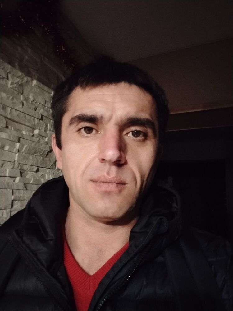  ,   Aleksandr, 40 ,   c 
