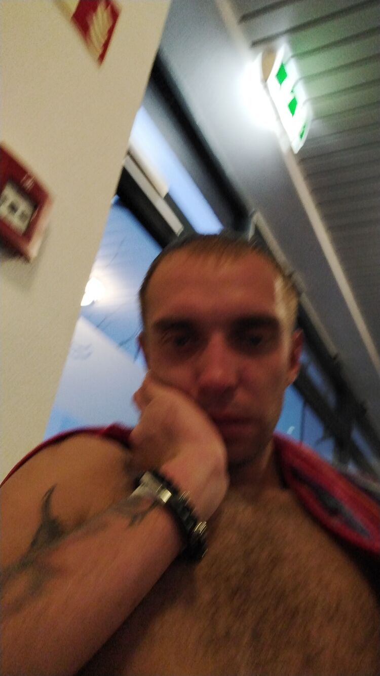  ,   Valik, 35 ,   ,   , c , 