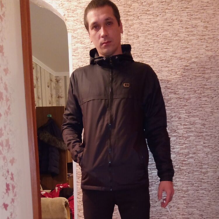  23604124  Andrei, 35 ,    