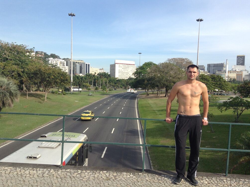  39899174  Kostya Baku, 40 ,    -