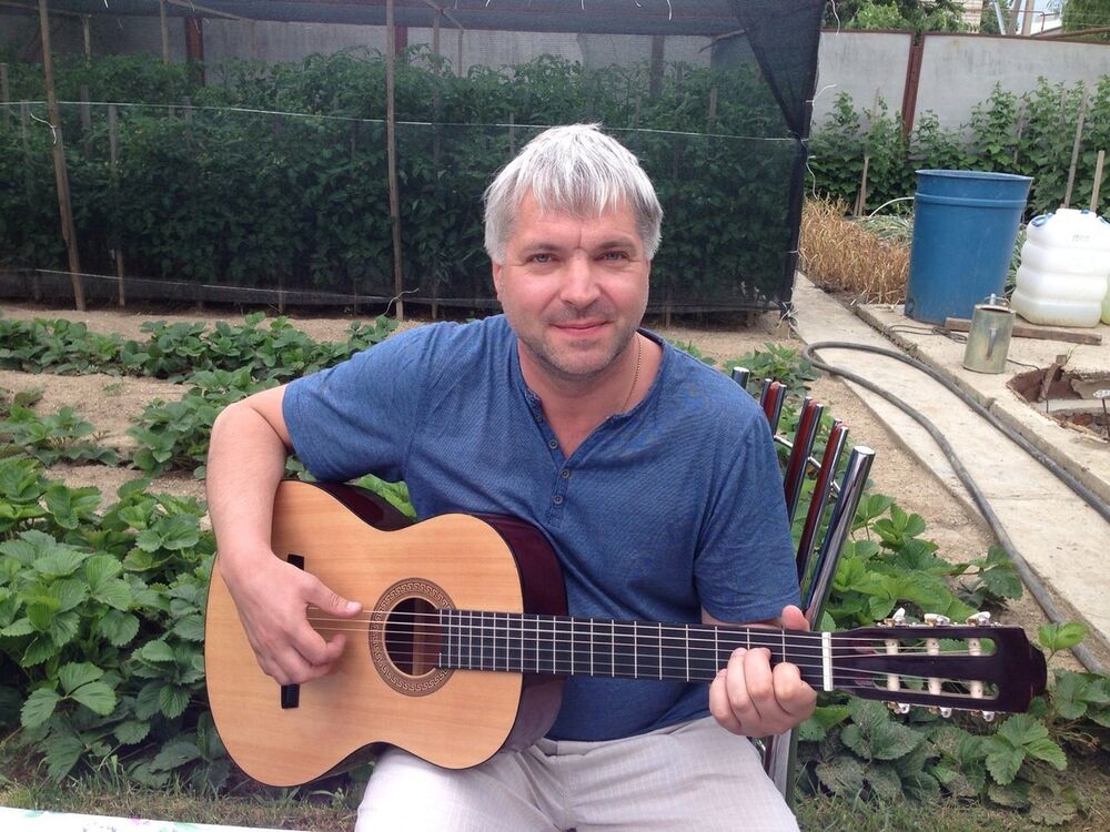  8731144  Valeriy, 54 ,    