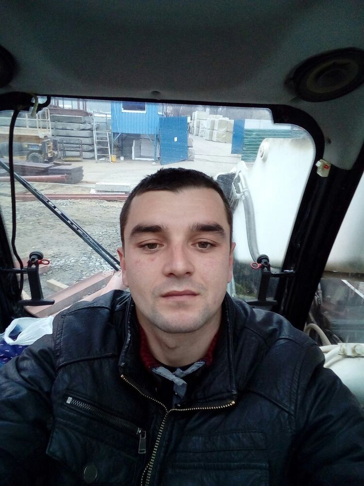  10871904  , 33 ,    