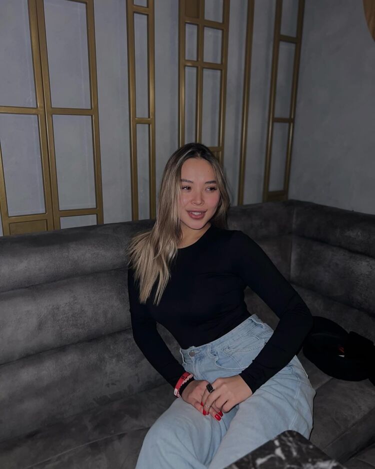  53597614  , 28 ,    -