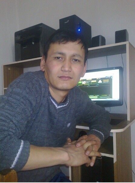  10560884  Turar, 40 ,    