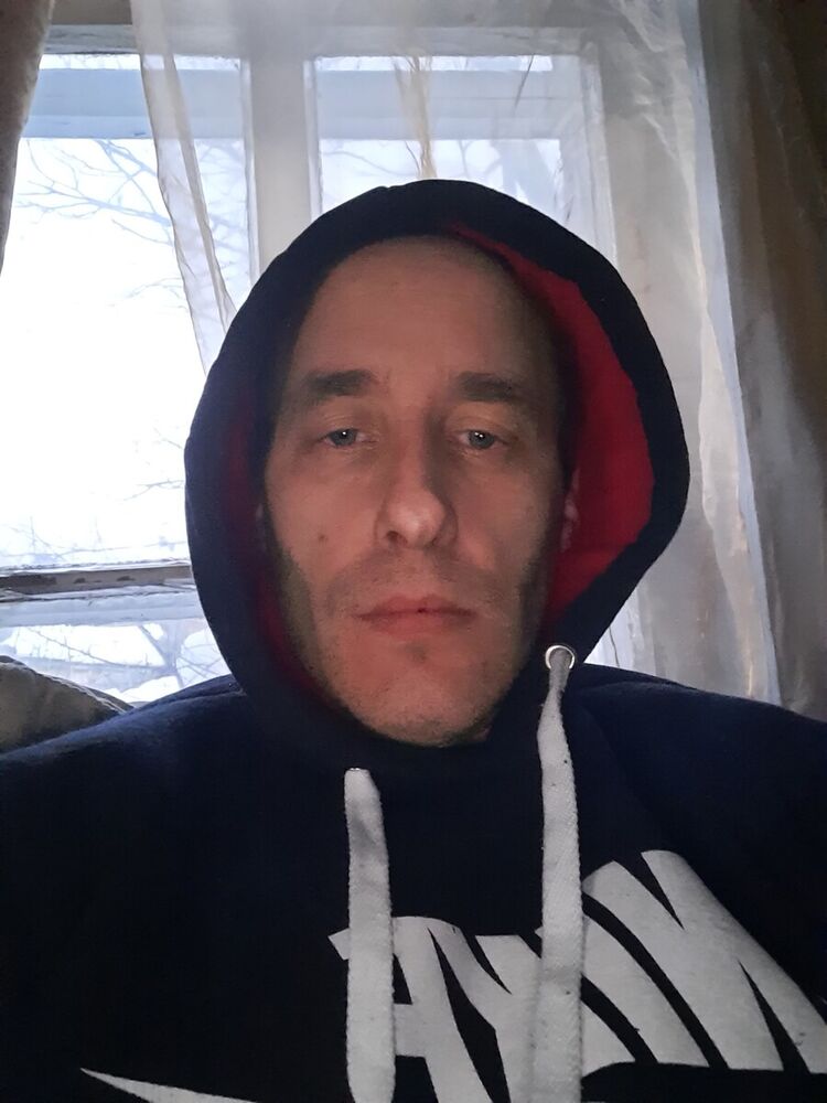  22421174  , 43 ,    