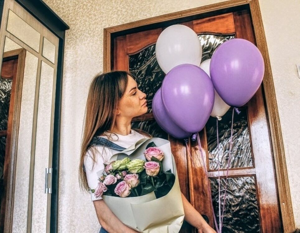  ,   Julia, 30 ,   ,   