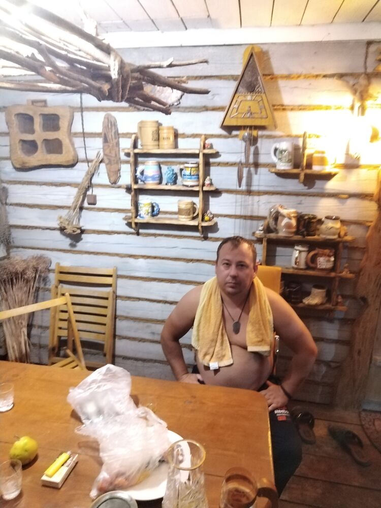  46869344  , 41 ,    