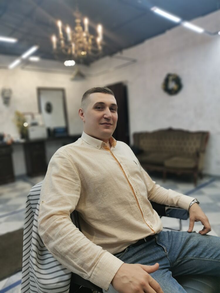  -,   Viktor, 34 ,   ,   