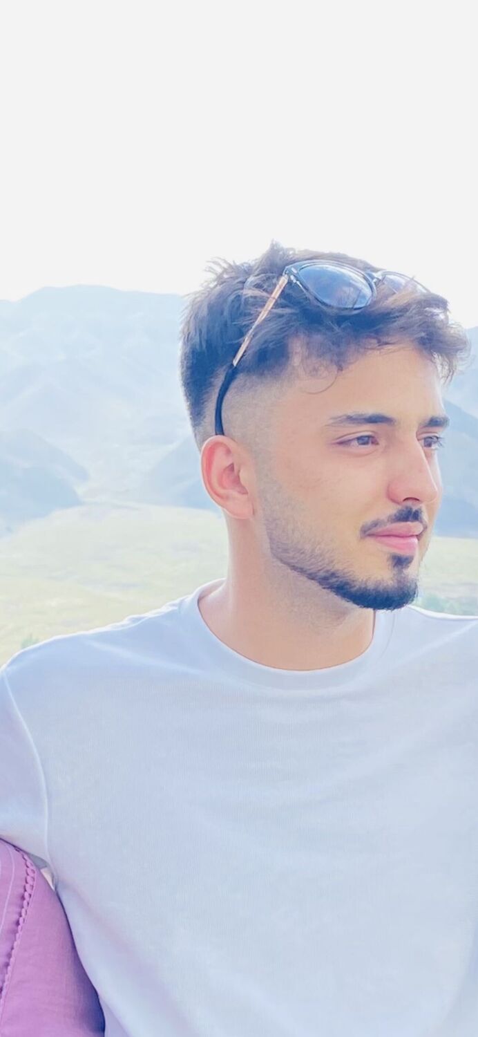  ,   Farshid, 27 ,   ,   
