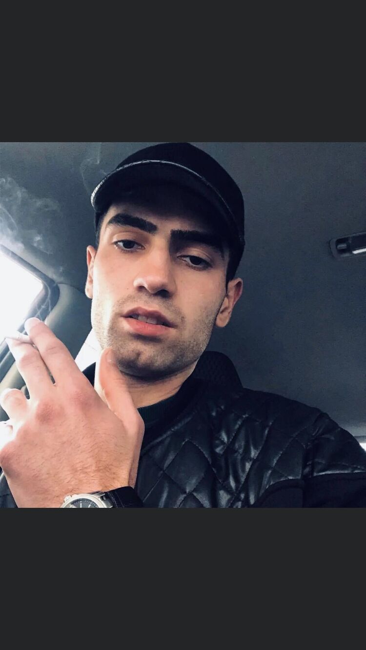  ,   Erik, 28 ,   ,   