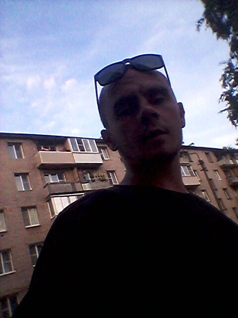  17398774  Leonid, 30 ,    