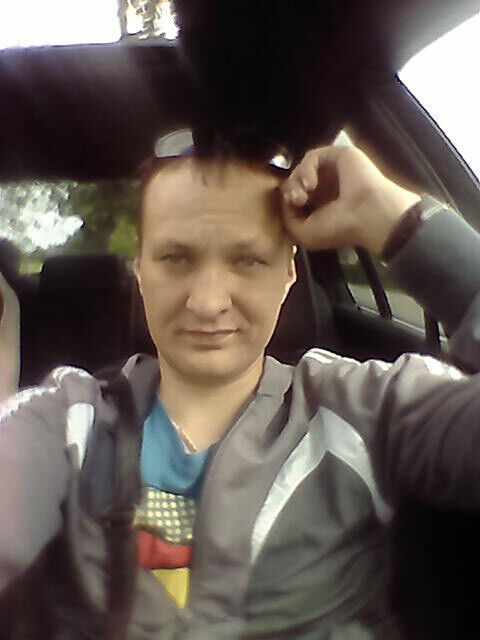  ,   Andrej, 42 ,   ,   , c 