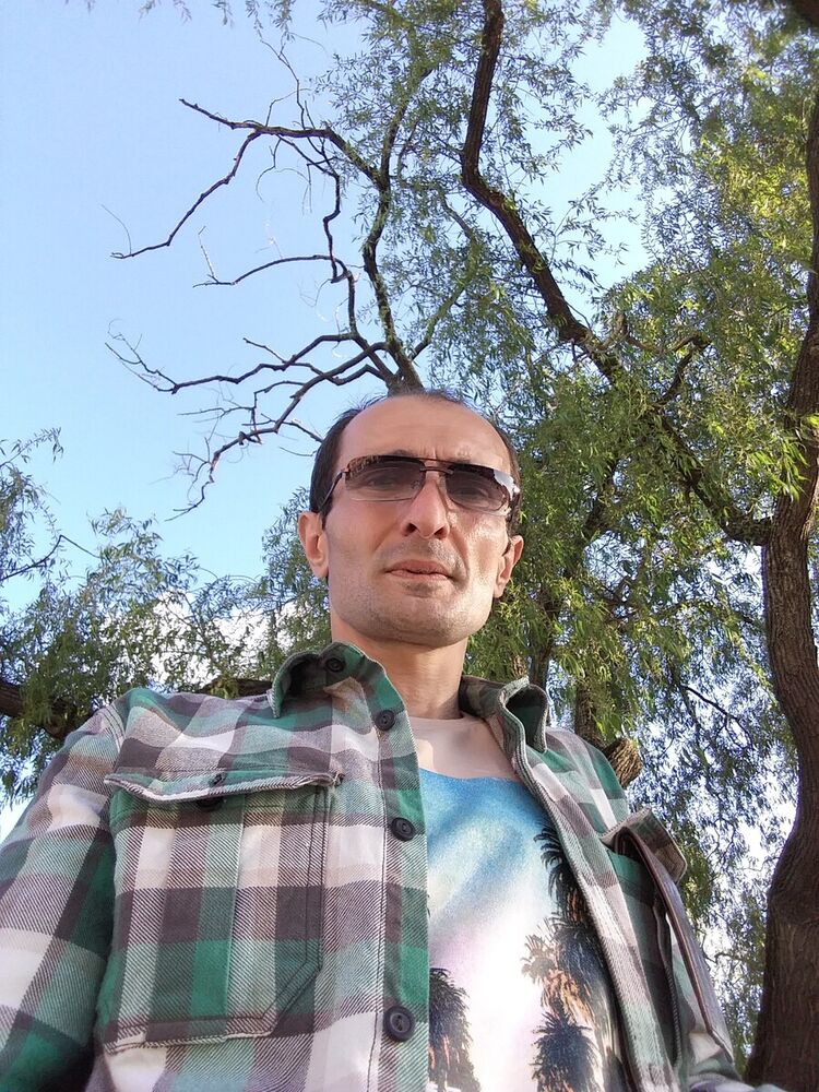  Huddinge,   Davit, 45 ,   ,   , c 