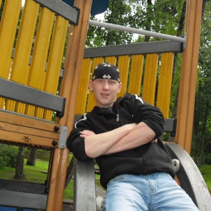  ,   Oleg, 39 ,   