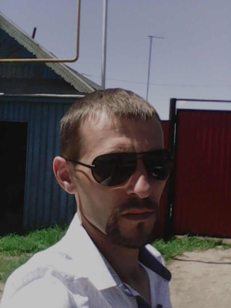  9773214  Aleks, 44 ,    