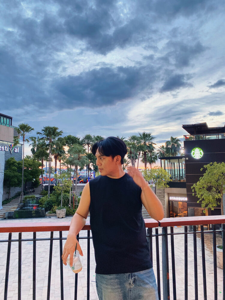  39805774  Chawalit, 29 ,    Pak Kret