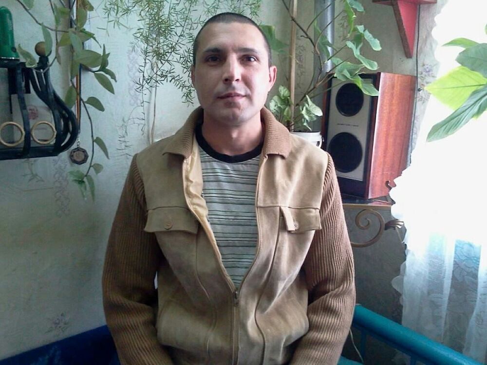  5593474  Sergei, 47 ,    