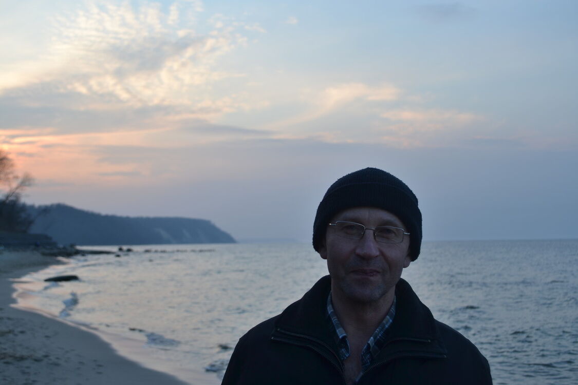  ,   Alex, 57 ,   