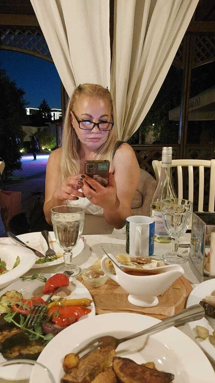  53341774  , 48 ,    --