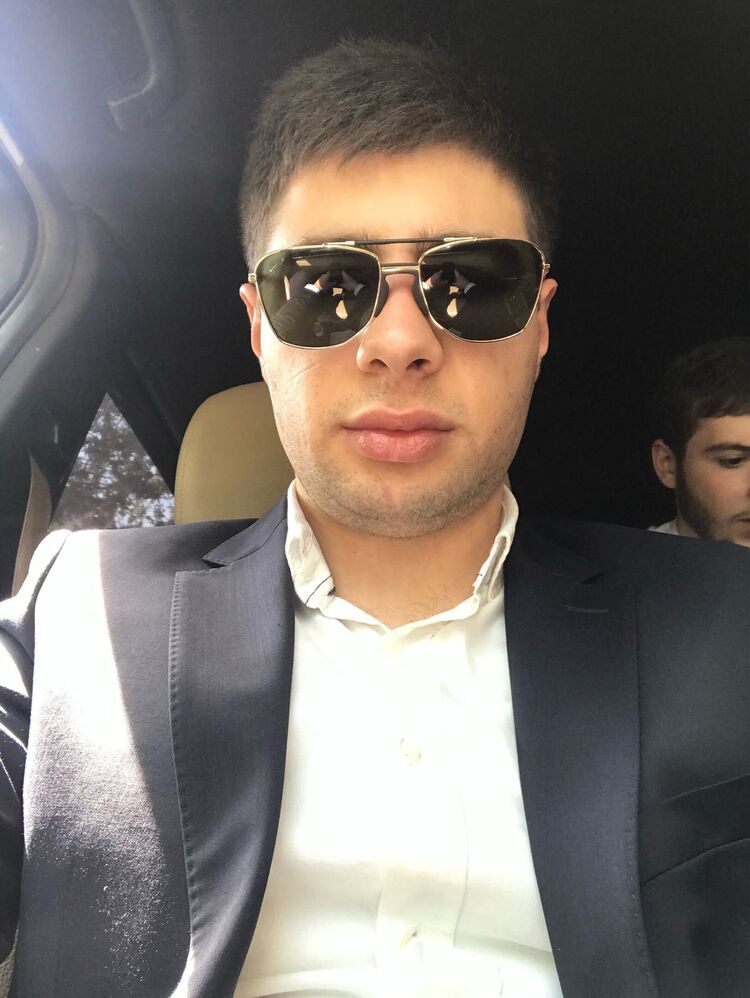  ,   Kevin, 27 ,   ,   