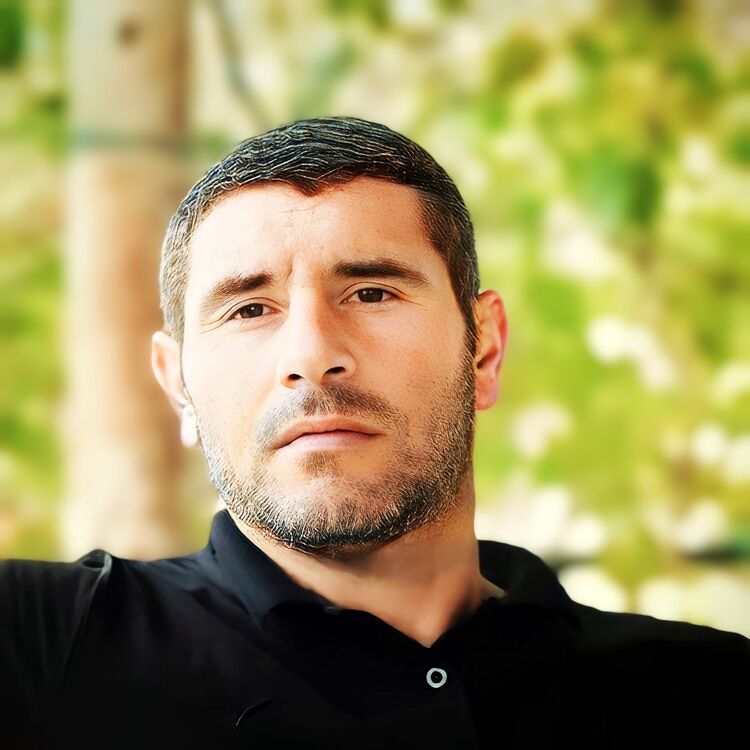  ,   Rovshan, 40 ,   ,   