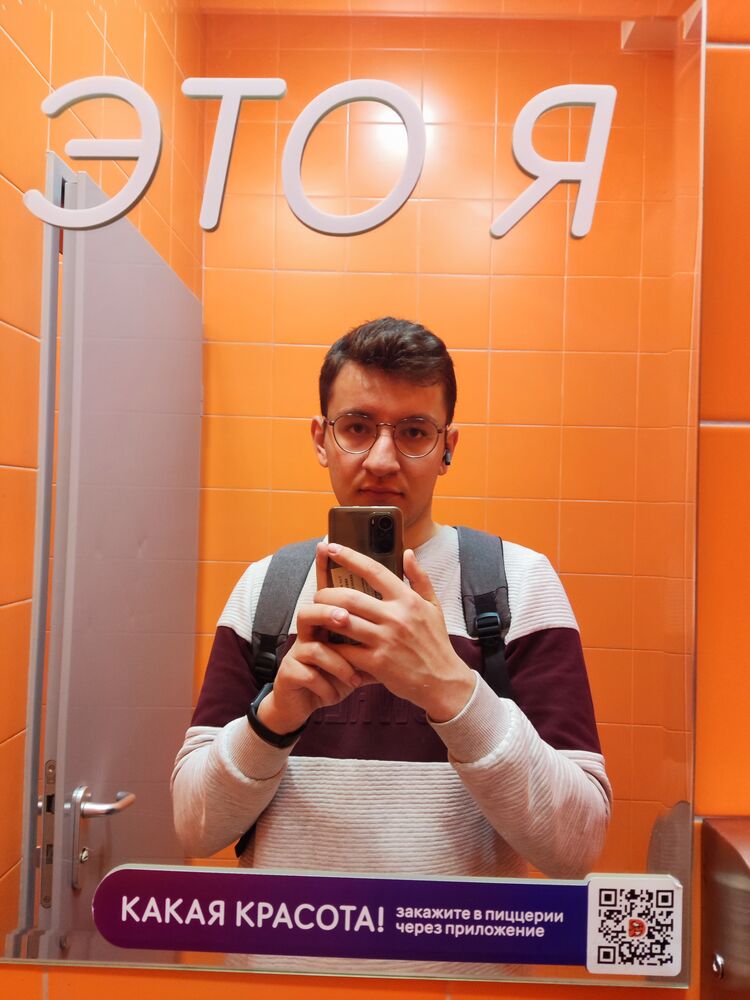  35278154  Mikhail, 26 ,    