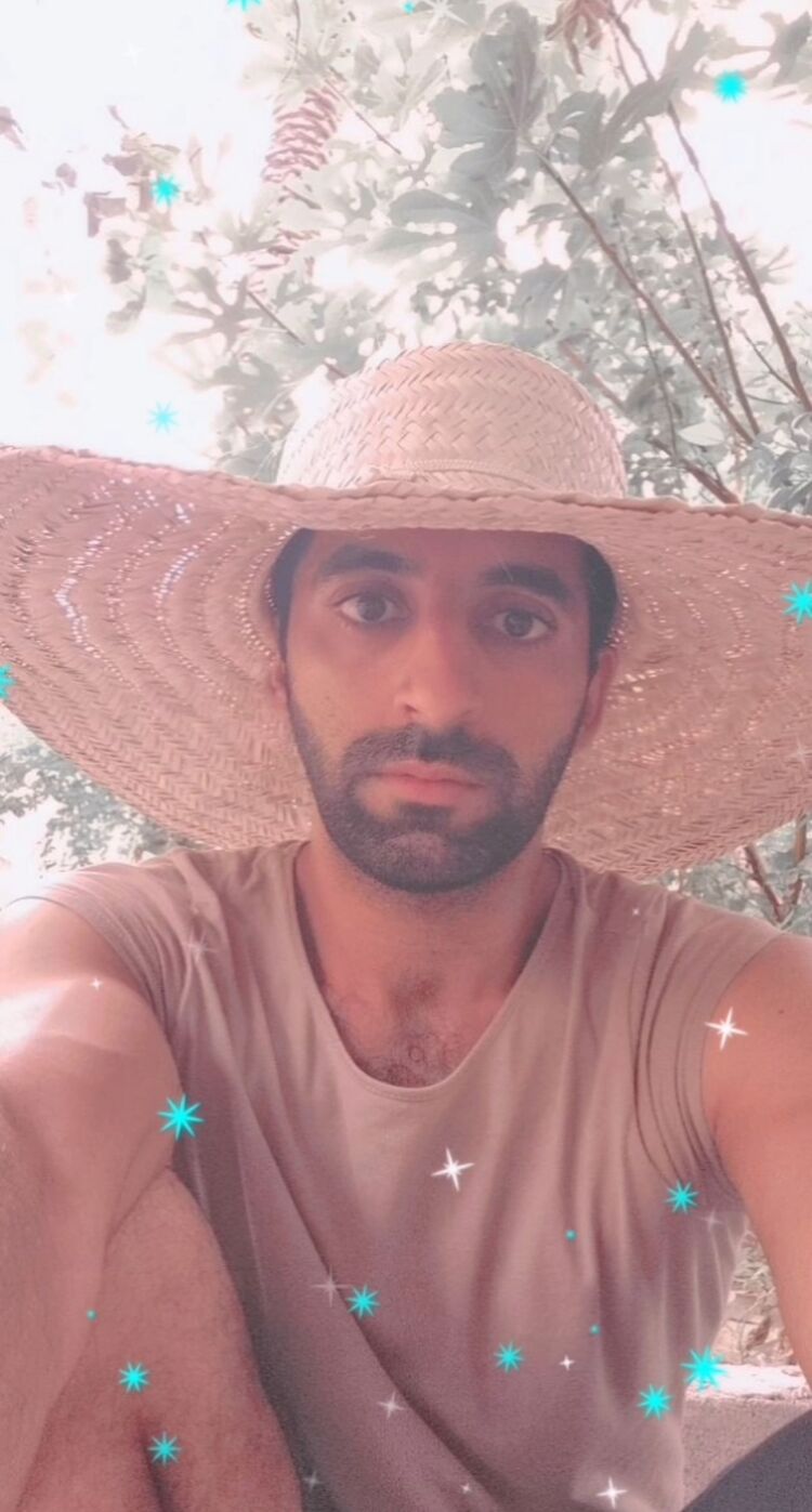 24695354  Ahmed, 36 ,    Muscat