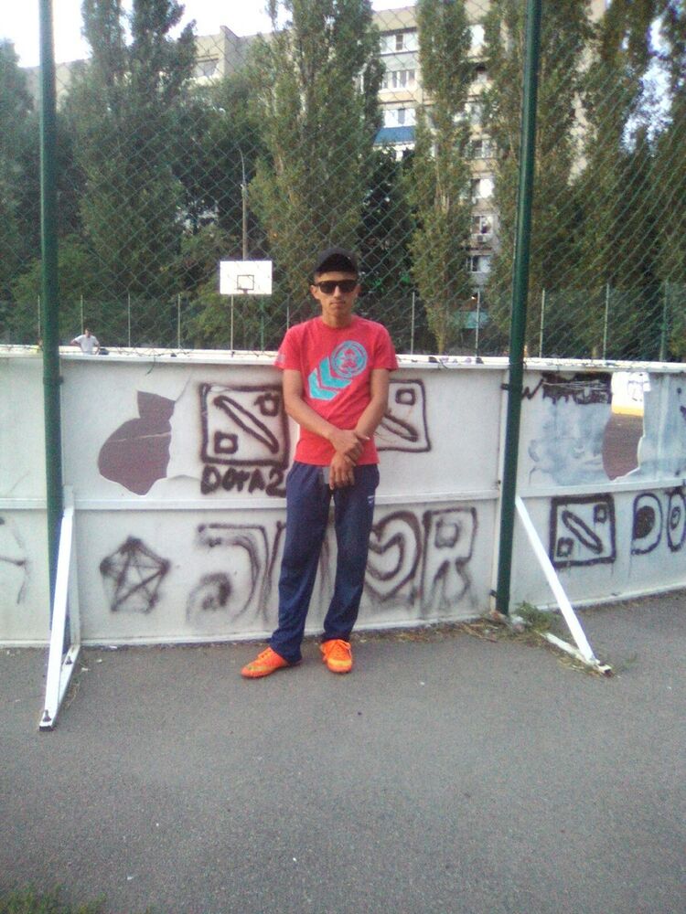  16579434  Makhmud, 24 ,    