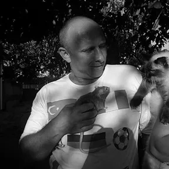  ,   Andy, 56 ,   