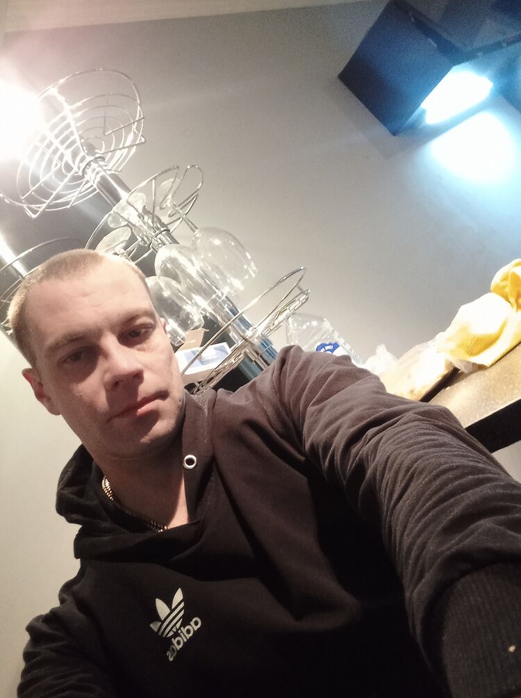  39433704  Sanek, 36 ,    