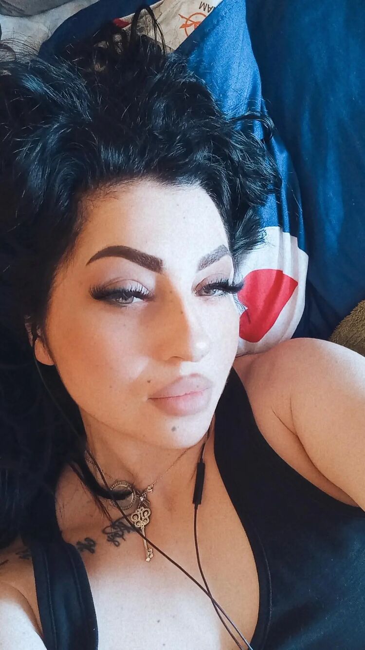 ,   Karina, 41 ,   ,   