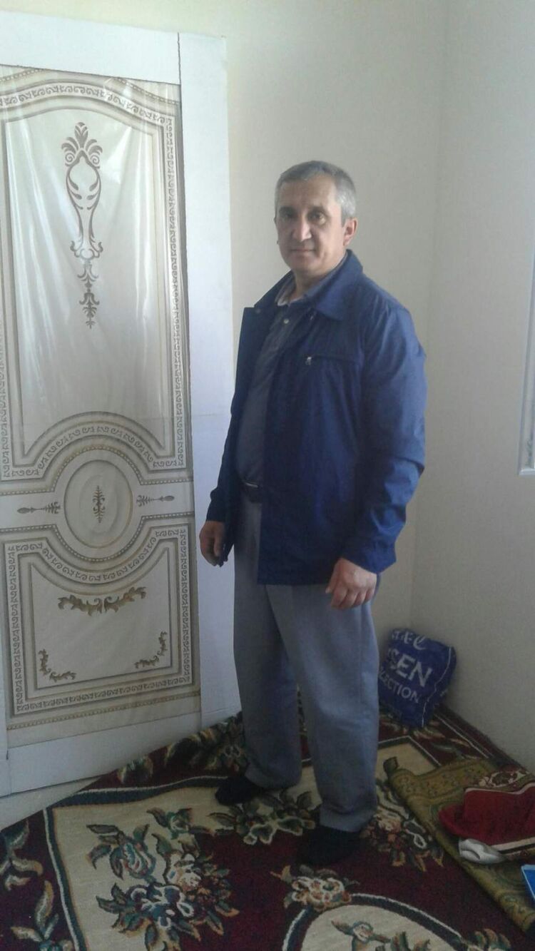  53258834  , 49 ,    