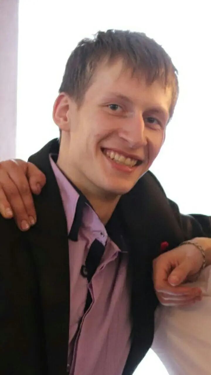  42821704  Slava, 24 ,    