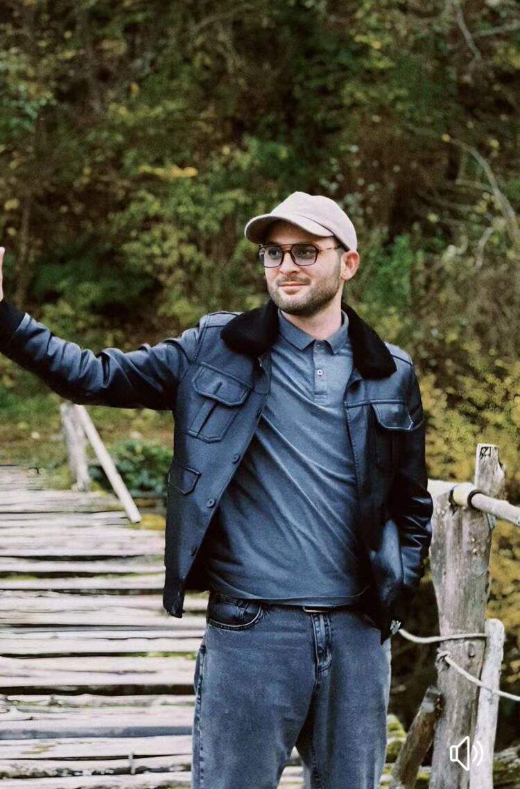 ���� 40624284 ������� ����, 37 ���, ���� ���������� � ������