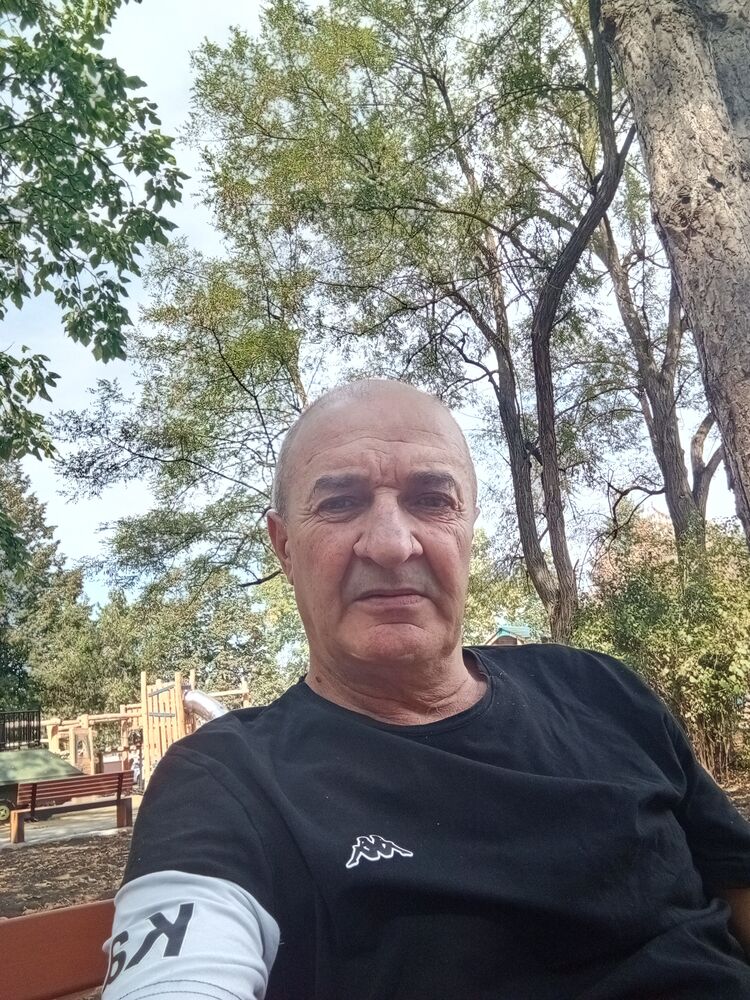  ,   Qwvbyytz, 61 ,   ,   