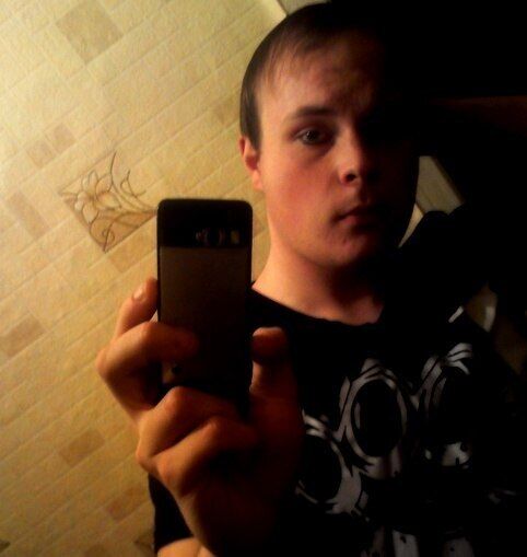  31362534  Valentin, 32 ,    
