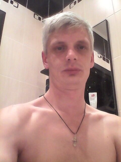 9281754  Viktorius, 43 ,    